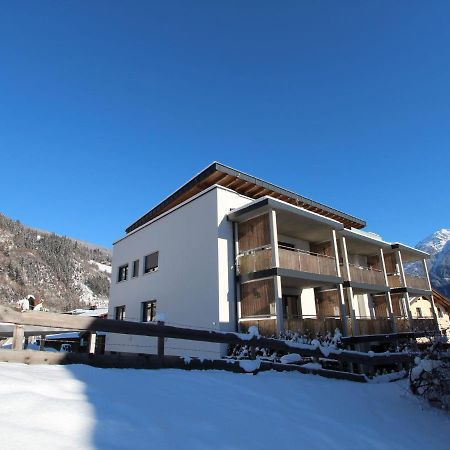 Modern Apartment In Neukirchen Am Gro Venediger Neukirchen am Großvenediger Esterno foto