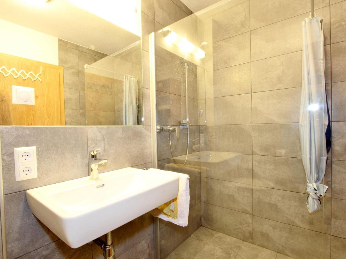 Modern Apartment In Neukirchen Am Gro Venediger Neukirchen am Großvenediger Esterno foto